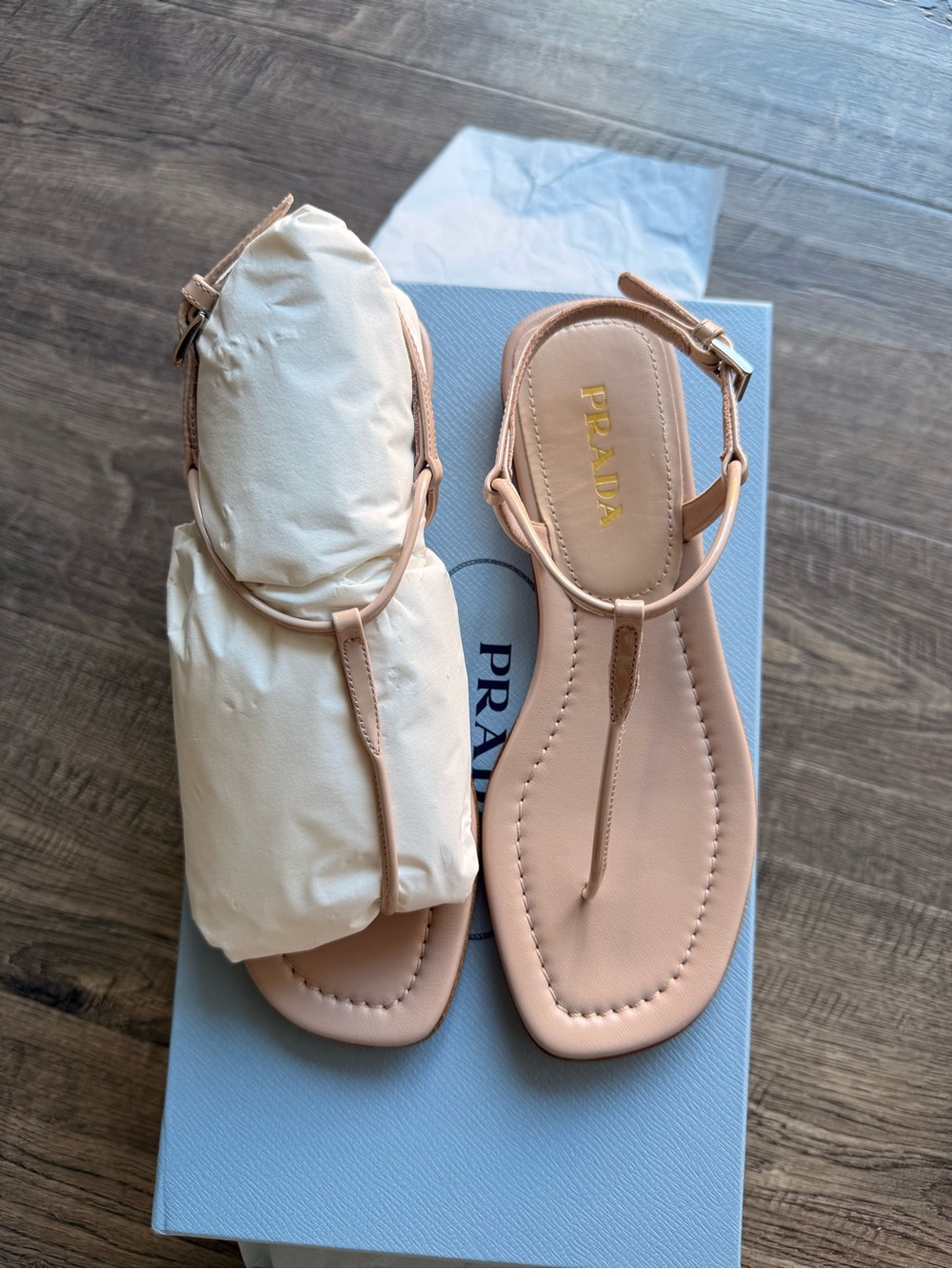 NWT Prada Women's Nude Leather T-Bar Strap Sandals Size 35